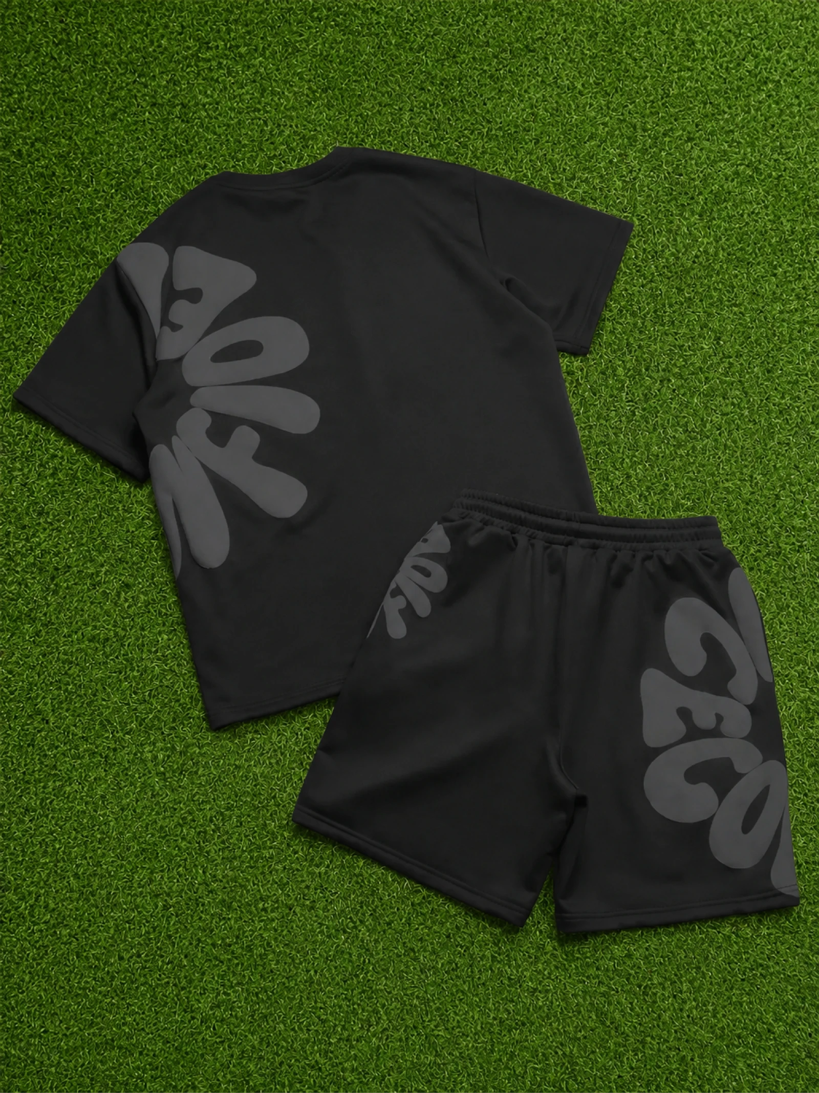 Zwart en grijs Y2K short en T-shirt set nieuw nooit gedragen maat S – photo 2